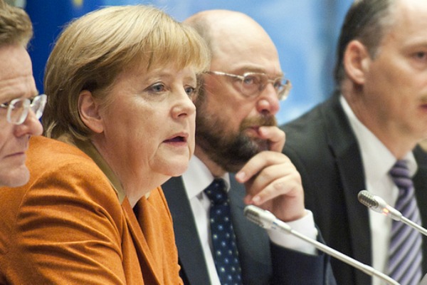 Angela Merkel prône le fédéralisme et met en garde la Grande-Bretagne